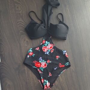 🎀Black Floral Cupshe One Piece Swimsuit